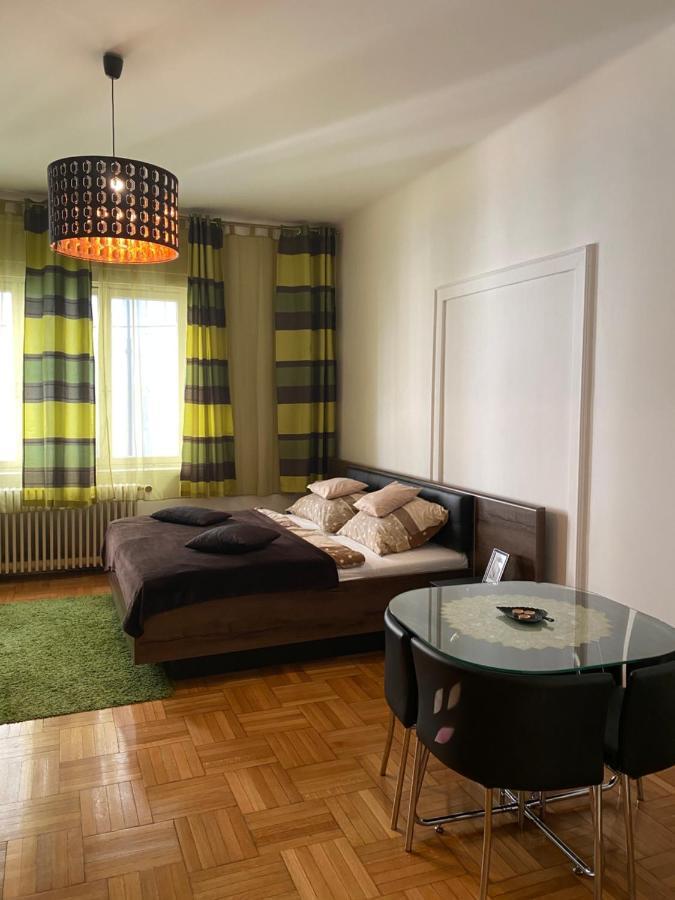 Promenade Guesthouse Near The Danube Budapest Luaran gambar