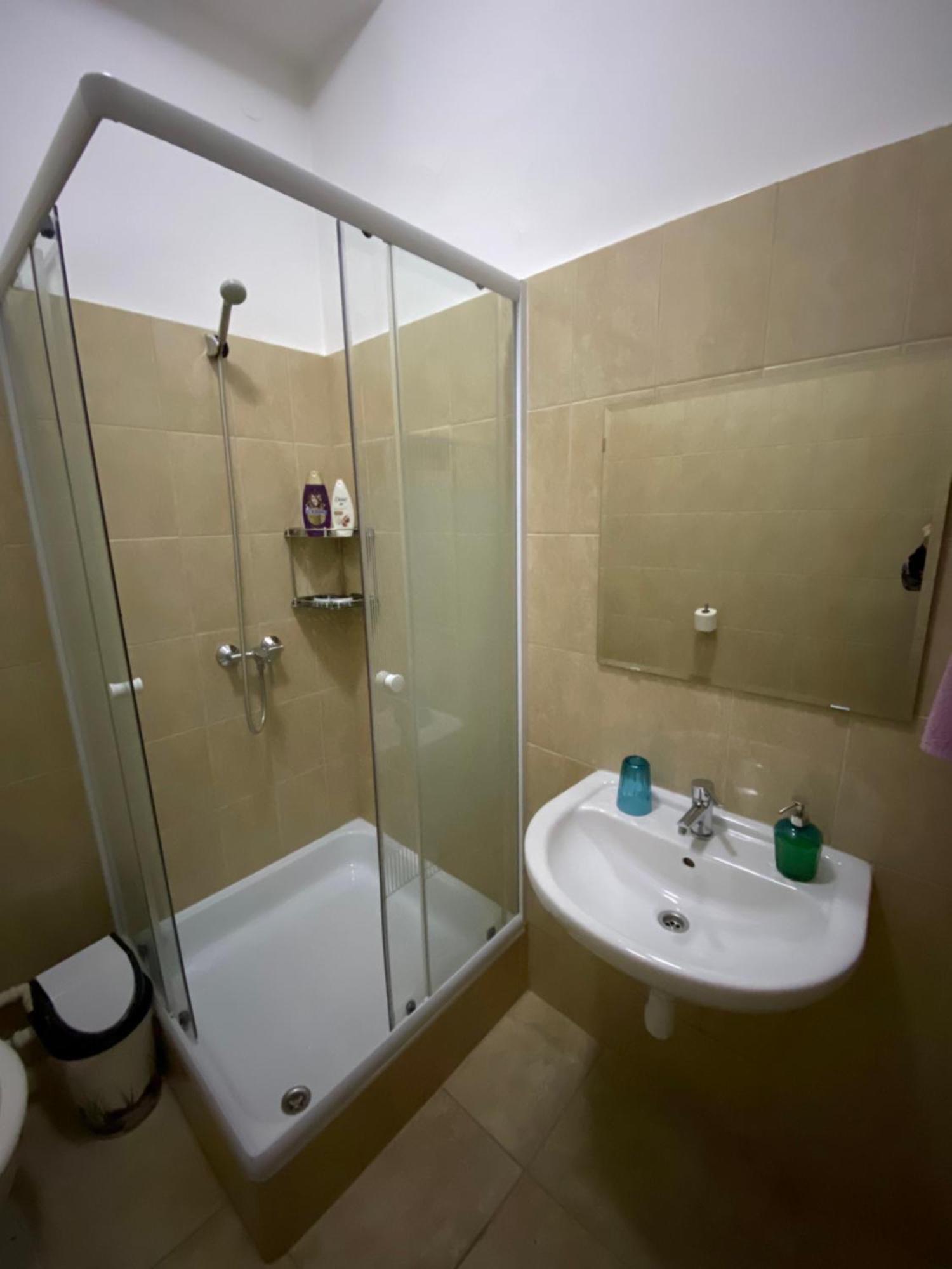 Promenade Guesthouse Near The Danube Budapest Luaran gambar
